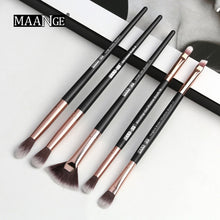Load image into Gallery viewer, MAANGE Pro 3/5/6 Makeup Brushes Set