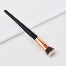 Load image into Gallery viewer, Black and bronze make up brushes