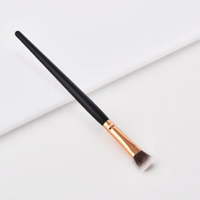Load image into Gallery viewer, Black and bronze make up brushes